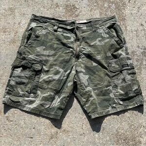 Men's Camouflage Cargo Shorts
